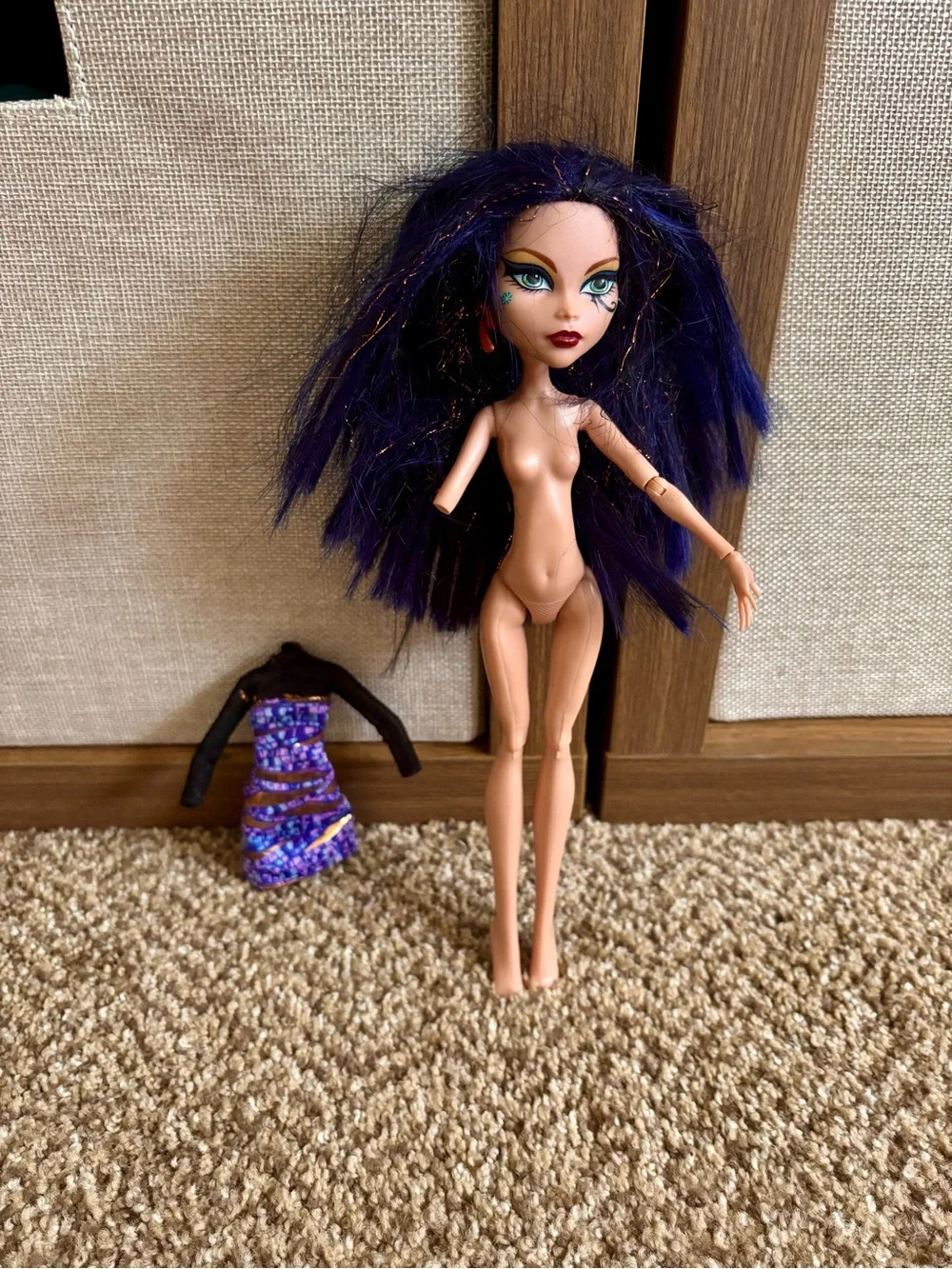 Monster High 2008 Cleo De Nile Doll Replacement Dress Missing part of arm/hand